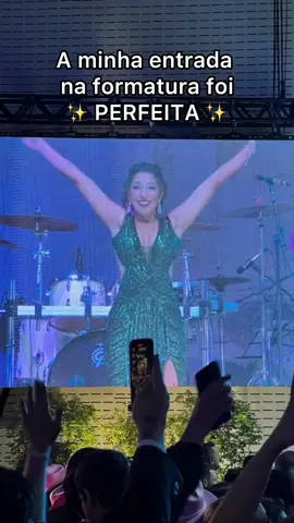 Não tem música que me defina tanto quanto essa 🥰  #formatura #entrada #fyp #foryou 