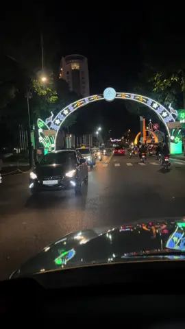 Ngã6 tp Buôn Ma Thuột về đêm#dvdlnguyễnđồngbp #xedichvuduclieu #93binhphuoc #47daklak 