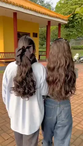 街上美女千千万,戴假发的有一半#假发 #发型 #假发马尾 #美出高级感 @抖音小助手