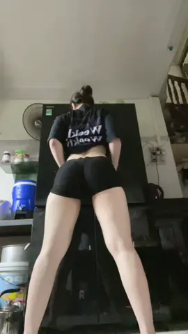 Lỡ con beat 🫣 #chubbygirl #foryou #twerk #twerqueennz 