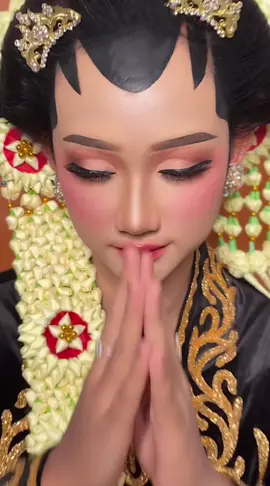 Janji mu janji💩 #makeup #fyp #makeupartist #makeupwedding #makeupideas #titokindonesia #MUA #TikTokImpact #adatjawa #TikTokPromote #soloputri #makeupartis 