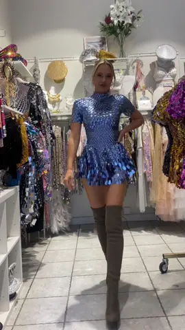 Melanie metallic party dress! 1,2,3 or 4? 🥰 #festival #festivaloutfit #borninstockholm #partybutik #partystore #festivaldress #danceroutfits #danceroutfits #dancercostume #fyp #foryourpage #featival #glitter #webshop #glitterdress #