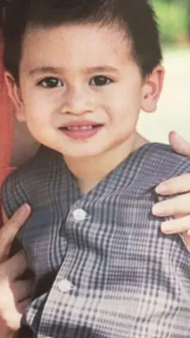 27 tahun hari ini. Terima kasih untuk semua dukungan, kasih sayang, dan kenangan indah selama ini..