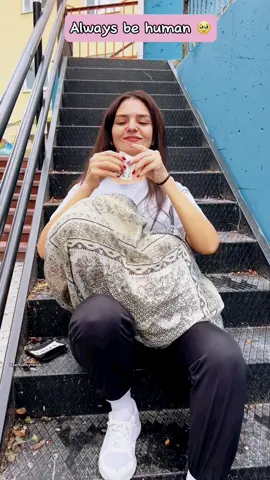 What would you do if that happened to you?? 🥹♥️  #reels #explorepage  #trend #funnyvideos #funny #trendingvideo #videovui #trendingtiktok #tiktokfrance #viral #vlogs #Vlog #troll #trollstreet #prank #happy #pranks #smile #haha #drole #funny #videofunny #videodrole #Tiktokdrôle #FunnyTikTokvideos #vidéosdrôles #happy #smile #tiktokusa #foryou #fyp #humor #human #pourtoi #helpme #help #kindness #takeadvantage 