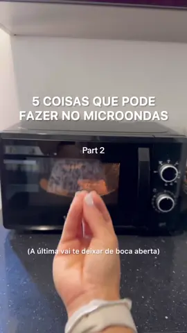 5 receitas no microondas que você não conhecia. Parte 2✌🏻 O passo a passo das receitas e temperatura: ▶️Ovo cozido: 4min - 5min - potência máxima (obs: fure o ovo com uma agulha antes de levar ao microondas)  ▶️Pão torrado: 40s - 1min - potência máxima ▶️Pizza: 2-3min a potência média ▶️Descascar alho: 30s-1min potência máxima  ▶️BATATA FRITA: 15- 20min - potência máxima (corrigindo) *** E se quiserem a receita da pizza, deixa “EU QUERO” nos comentários❤️ #receitasairfryer #microondas #receitasnomicroondas #receitasmicroondas #pizzademicroondas #ovonomicroondas #ovonaairfryer #batatanaairfryer 