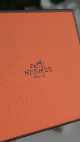 мій перший ермес 🥰  #подарунки #бьютіблог #розпаковкакосметики #косметика#hermes #hermesunboxing #hermesbronzer 
