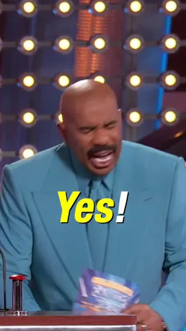 It’s #SteveHarvey’s birthday. What did his wife give him?? 🤔🎩😂 “It’s probably true though. Watch this.” #CelebrityFamilyFeud