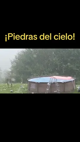 #GRANIZO COMO #PIEDRAS En #Igorre #Bizkaia se ha registrado la peor #granizada. La fuerte tormenta de granizo ha destrozado vehículos y tejados de la localidad #sucesos #actualidad #temporal #noticias 
