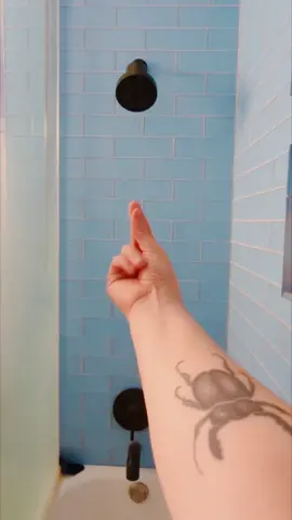 i keep the planets in my shower #sprooshower #sprooshome  #eclecticdecor #eclectichome #eclecticbathroom #dopaminedecor 