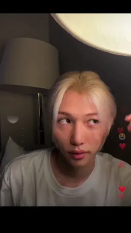 Felix insta live today Was crazy Hi deep voice 😮and than the filters😂😂😂😅😅so funny  #straykids #foryou #felix #younglix #liveoninstagram 