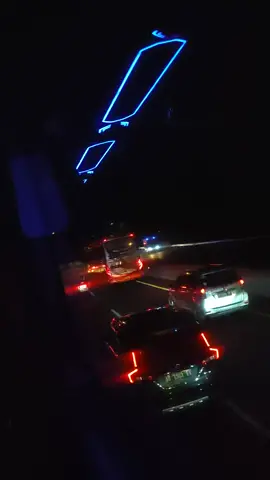Ketika aku naik bus malam lagunya kayak gini aiyto banyakin videonya #naikbusmalam #busmalam #gegetransport #fypbus #guyonwaton 