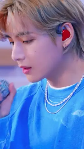 Taehyung and IU - “Ending Scene” color switch/duet #taehyung #iu #iupalette 