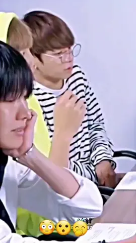 hot tensions Taekook 😳🤭#vbts #jungkook #taekook #taekookforever #taekook_is_real #bts #btsforever #army #armyforever #kpop #pourtoi 