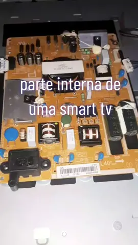 e é desse jeito a parte interna de uma TV tela plana smart, e suas placas que executam cada função! #circuit #sansung #smart 