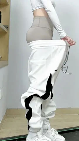 Quần jogger bo gấu dễ phối đồ năng động thể thao giá hơn 100ka #quanjogger #quandainam #phốiđồđẹp #vairalvideo 