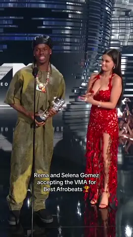 Could not be happier for these two @Selena Gomez + #Rema 🥹🥹🥹🥹🥹 #selenagomez #vmas 