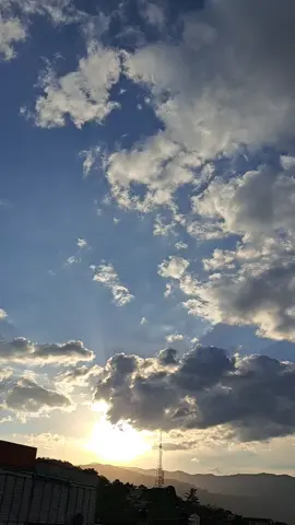 Las trompetas de Así fue de Juan Gabriel se sienten como si volaras en este cielo tan limpio #juangabriel #asifue #asifuejuangabriel #trompetas 