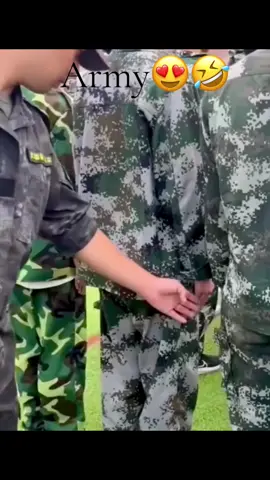Прикол в армии🤣!Army😍🤣! #приколы #army #реки #tik_tok 