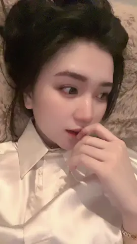Bru mo nyanyi ud kelar aj😌