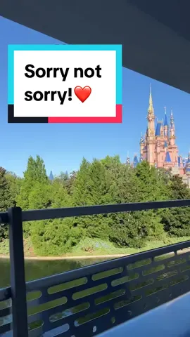 We could do this all day…❤️🏰✨ @Disney Parks @Joffrey’s Coffee #disneyparks #waltdisneyworld #disneyworld #disneytrip #disney #disneytiktok #disneyworldtipsandtricks 