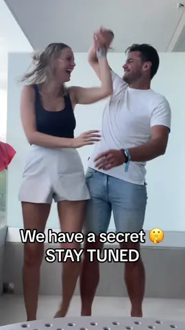 What do you guys think the secret is? 😜 #fy #fyp #foryou #foryoupage #dunglish #american #dutch #couplestiktok #americanhusband #thebennetts #couplescomedy #husbandwife 