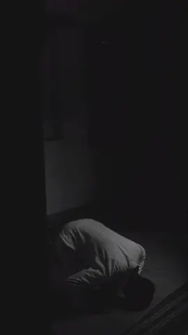 ولقد نعلم انك يضيق صدرك بما يقولون. #صلوا_على_رسول_الله #islam #تلاوة_خاشعة #فارس_عباد #قران #quran #ايات_قرآنية 