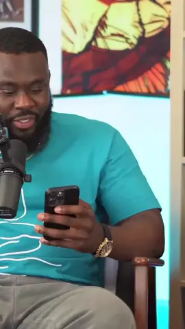 reading crazy tweets 😂😳 #shxtsngigs #shxtsngigsclips #shxtsngigspodcast #podcast #fyp 