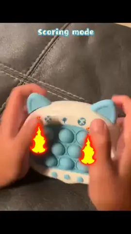 My toddler plays this game for 2 hours every day. His fingers seem to be on fire.🤣#kids #fidgettoys #fyp #toys #fastpushgame#toy 