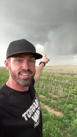 #stormchasing #stormchasingoftiktok #stormchasingvehicle #stormchasingtruck 