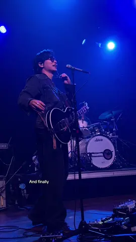 Obsessed wirh Daniel’s solo and intro to light @wave to earth #wavetoearth #light #wavetoearthband #w2e #nyc #wavetoearthconcert #wavetoearthlive #danielkim #kimdaniel #wavetoearthdaniel #wavetoearthlight 