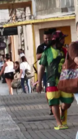 Enquadraram os malocas de campos  👀😯 #pegadinha #humor #rissadas #polícia #bandido #maloca 