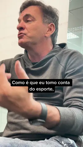 Você sabe a diferença entre vencer e aparecer? Vou te dar uma dica. A resposta não é o resultado final. A resposta está, na verdade, no começo de tudo: O PROPÓSITO  Quando se tem um propósito, nada é mais importante do que ele. E é justamente em busca desse objetivo que o vencedor trilha seu caminho. O vencedor é humilde em cada passo da vitória, nunca esquecendo de onde veio e sem perder o foco de onde quer chegar. Ele não é movido por dinheiro, fama, luxo e etc.. Seu propósito é seu guia e o resto vem em consequência de sua luta. #esporte #proposito #zinzane #empreendedorismo 
