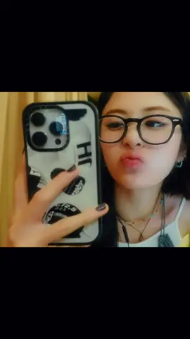 my vlogger yunjin ★彡 #yunjin #lesserafim #huhyunjin 