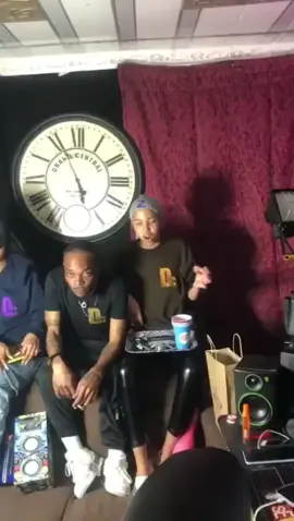 𝖠𝗌𝖾 𝖳𝗐𝖾𝗋𝗄 𝗇𝗒𝖺𝗇𝖺 𝗺𝗼 Dripgangrecords 𝗭𝘃𝗲𝗰𝗵𝗶𝗴𝗼𝗼𝗱𝗴𝘂𝘆𝗻𝗱𝗮𝗸𝗮𝘀𝗶𝘆𝗮 𝘃𝗶𝗱𝗲𝗼 𝗰𝗼𝗺𝗶𝗻𝗴 𝗼𝘂𝘁!! #Zimhiphop  #S.ahiphop@Barista_is_bae @Scentsational_za @Lindani Ndlovu @IT'S UR GIRL AMO!!!!!❤🥺 @brie @Zoey-The-Savage_SA @zoetix2023 @ZimCity @Zimtiktokers @S.A Tik Tok group @Pretoria FM 104.2 @Sunny Side Reviews @Zimcelebs Official @S.A celebrities  DripGang Merchandise  Available:contact 0692211545(GetyoursToday!!) 