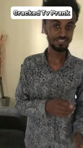 prank on mother #prank #screencrackedprank #fyb #ethiopian_tik_tok🇪🇹🇪🇹🇪🇹🇪🇹 #ethiopian_tik_tok #yarednegu #ebstv #ethiopiantiktok @hamelmal(kalye) @Nebyou esayas @EdoⓂ️ @🎤ፌሽታ music🎶🎵🎼 @user8410358515818 