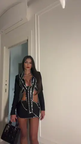 Fit check scendooo🫵🏻🫧❤️ #fypシ #grwm 