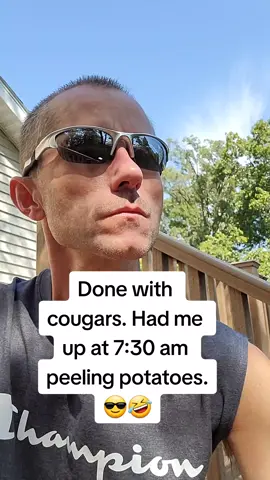 Guess I'm staying for dinner #cougars #jokes #hillbillybonz 