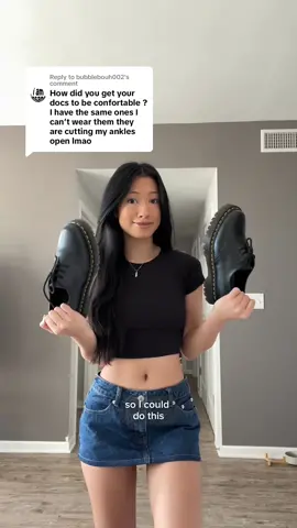 Replying to @bubblebouh002 how to wear docs comfortably before they’re broken into🥰 #drmartens #1461platform #platformdocs #fashionhacks 