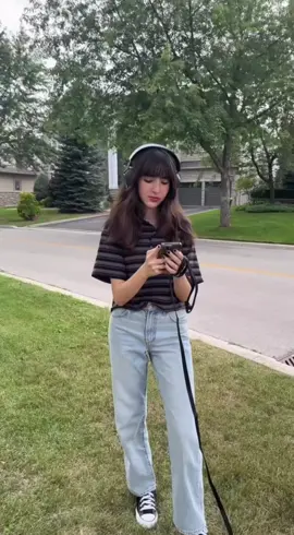 Finally encountered those “what song are you listening to” tik tokers. Awful experience. 