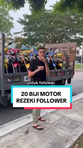 20 Biji Motor Ini Sedekah Saya Setiap Minggu Kepada Follower , Andai Kata Ini Rezeki Awak Boleh Saya Tahu Daripada Negeri Mana ? #sedekah #live #motor #aklegacyteam #aisarkhaledd #foryou #fypシ #kongsirezeki 