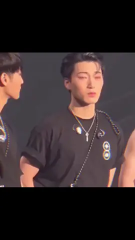Things that happened in kpop that make me emotional part 1 #kpop #fyp #choisan #san #kpopsadmoments #ateez 