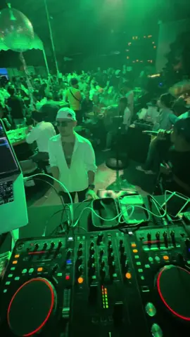 #Emm3rZy #tripletoysแม่กลอง #เพลงตื้ดๆในผับ #openfomatdjs #nightlifetiktok #reels #ขึ้นฟีดเถอะ #djing #เพลงฮิต #เพลงติดกระแส 