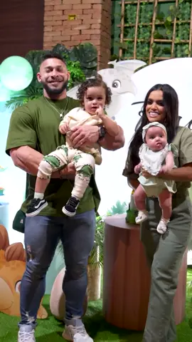 DINO’s FAMILY 🦖❤️😆 #ramondino #bodybuilding #dino #classicphysiquepro #ramondinopro #mrolympia2023 #arnoldchamp #dinosfamily