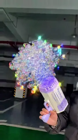 Bắn bong bóng xà phòng 32 nòng #mayphunbongbong #maybanbongbong32nong #maybanbongbong #sungbanbongbong32nong #sungbanbong #dochoi #sungphunbong #xuhuongtiktok #hottrend #thinhhanhtrend 