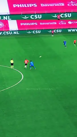 aggressive tackle🥶😱#football #สโลว์สมูท #สปีดสโลว์ #grow #fypシ #tik_tok #viral #messi #defender #tackle 