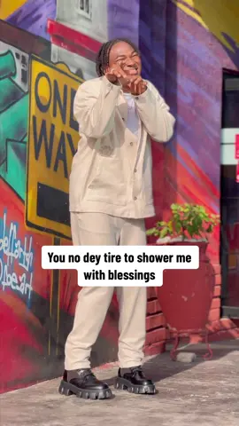 The lyrics to this part of the song got me soo hyped and thankful for the love GOD shows me on a daily basis. Happy Sunday mi Citizenz Worldwide 🫶🏾❤️Cc: @Neeja #lidellemovement #demzybaye 