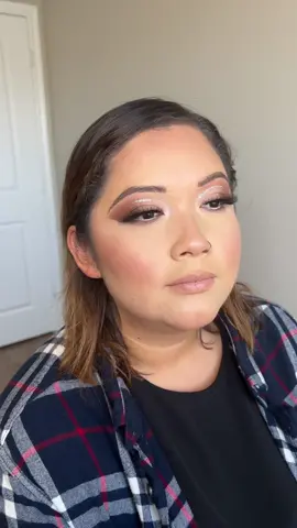 #dallasmakeupartist #makeupartist #fyp #softglammakeuplook #paratii 