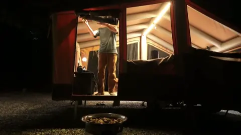 Solo camping in the Rain Relax sleep and Eat in the Jungle Rain Asmr ❤️💯😎