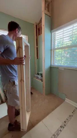 Little pony wall to help the sunlight come through from that window #shower #construction #DIY 