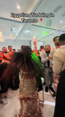 For someone who has done over a hundred weddings, Egyptian Weddings are charming in their own unique way! Bride and Groom saw me perform at their friend’s special day and didn’t hesitate to bring me to their wedding 😍💕  Thank you for these moments! #bellydancer #weddingtoronto #cairo_egypt🇪🇬 #مصر🇪🇬 #torontobellydance #internationalbellydancer #bellydancernourah 